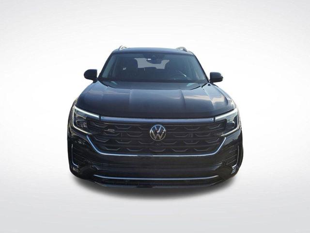 Photo of 2024 Deep Black Volkswagen Atlas
