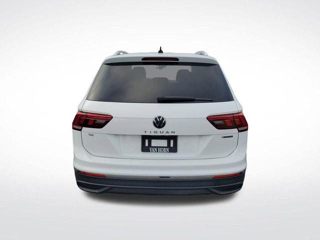 Photo of 2024 Pure White Volkswagen Tiguan