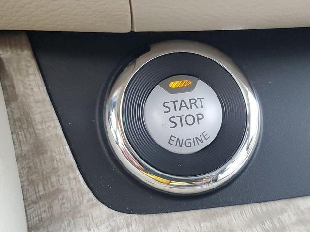 Photo of 2024 Gun Metallic Nissan Murano