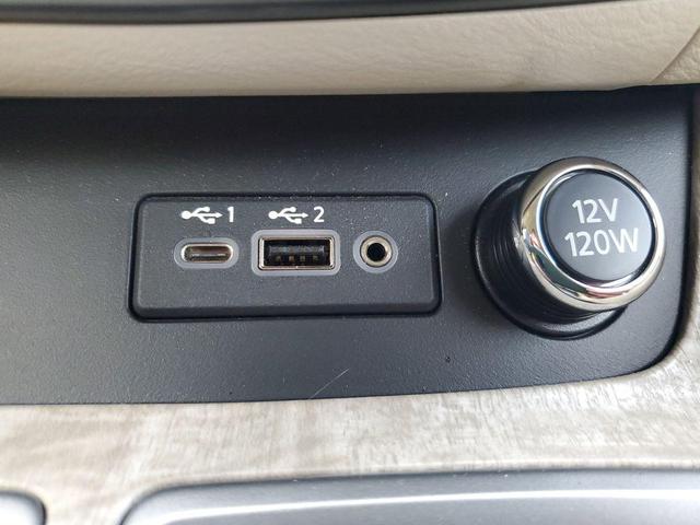 Photo of 2024 Gun Metallic Nissan Murano