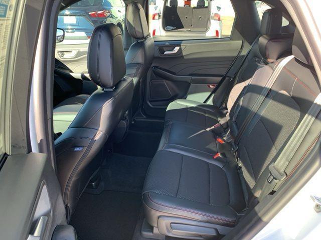 Photo of 2025 White Metallic Ford Escape