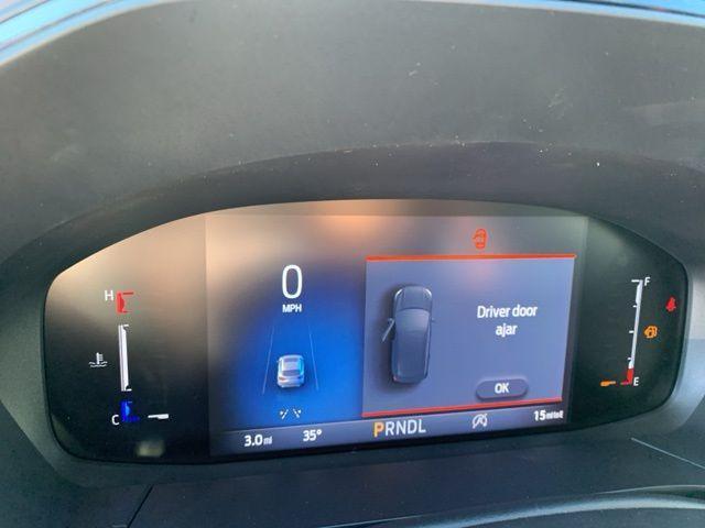Photo of 2025 White Metallic Ford Escape