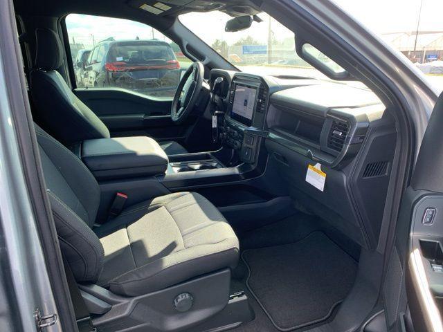 Photo of 2025 Silver Metallic Ford F-150