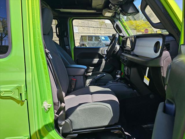 Photo of 2025 Mojito! Clear Coat Jeep Wrangler