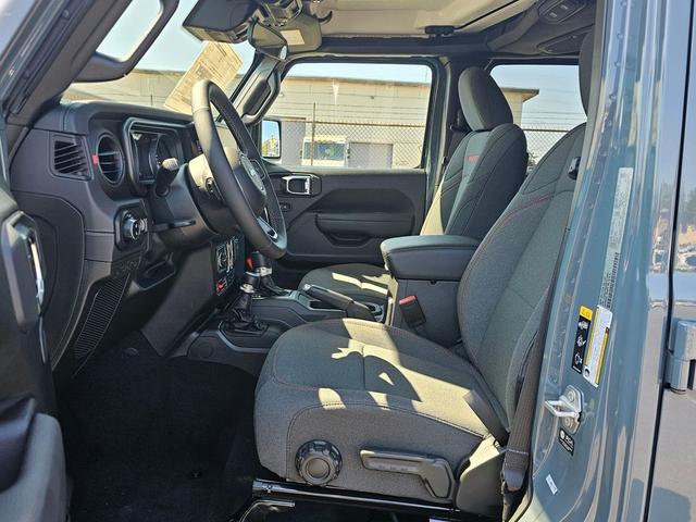 Photo of 2025 Anvil Jeep Gladiator
