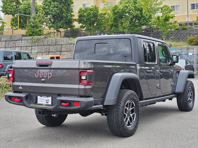 Photo of 2025 Granite Crystal Jeep Gladiator
