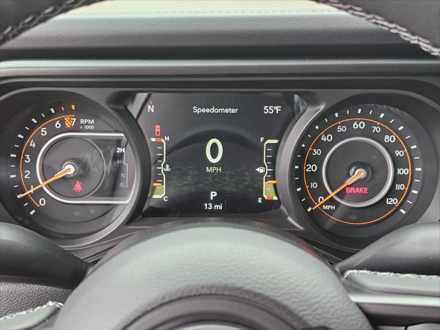 Photo of 2025 Granite Crystal Jeep Gladiator