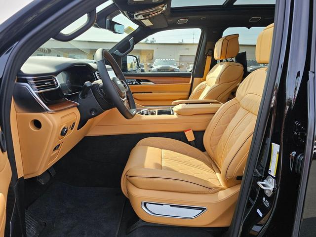 Photo of 2025  Jeep Grand Wagoneer L