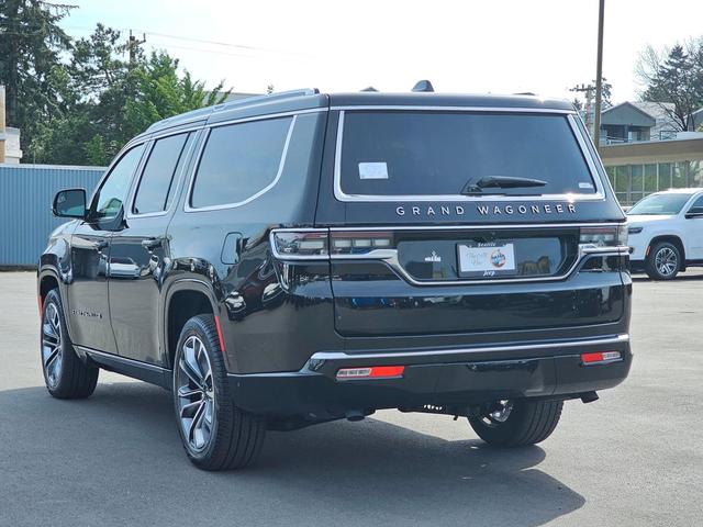 Photo of 2025  Jeep Grand Wagoneer L