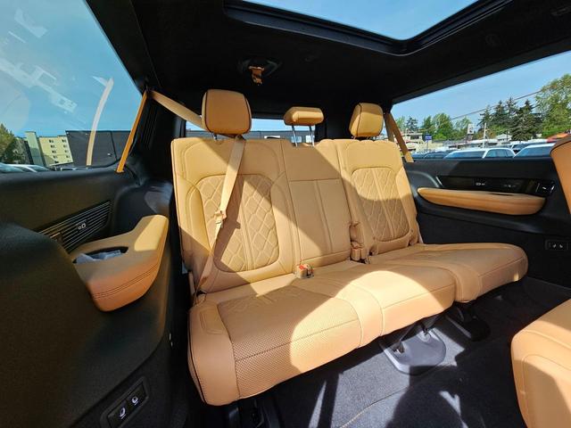 Photo of 2025  Jeep Grand Wagoneer L