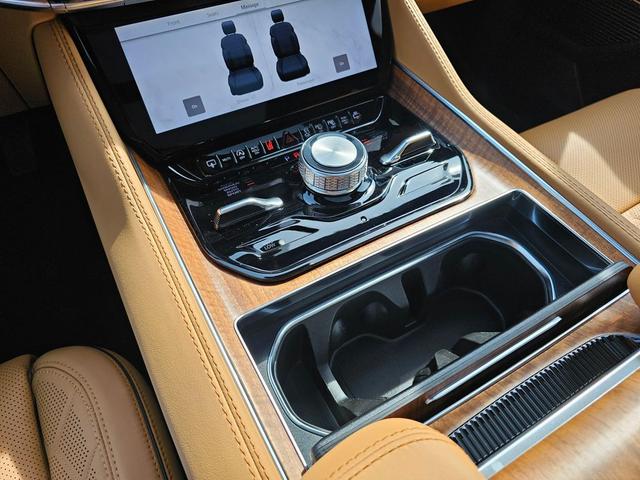 Photo of 2025  Jeep Grand Wagoneer L