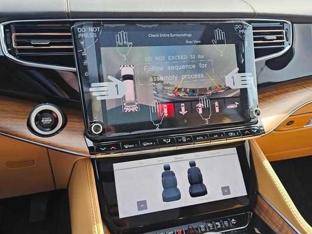 Photo of 2025  Jeep Grand Wagoneer L