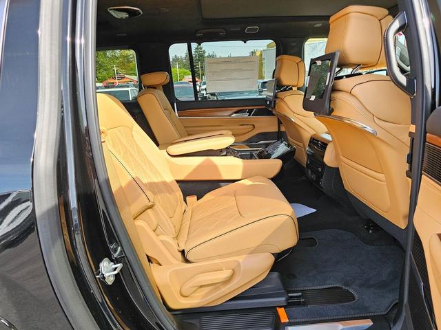 Photo of 2025  Jeep Grand Wagoneer L