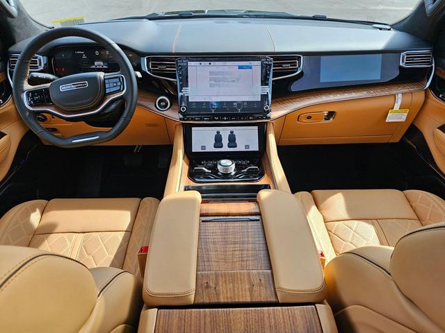 Photo of 2025  Jeep Grand Wagoneer L