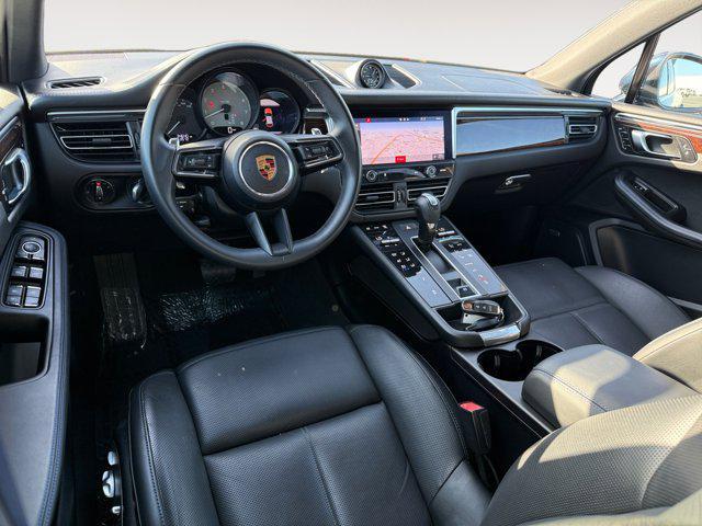 Photo of 2022 Blue Porsche Macan