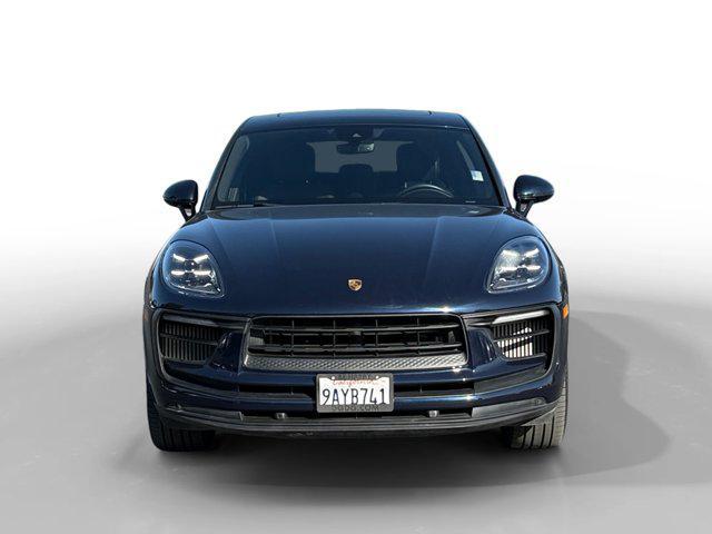Photo of 2022 Blue Porsche Macan