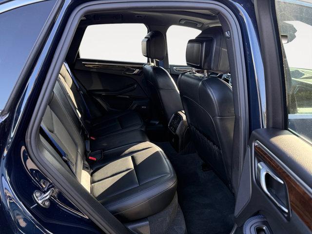 Photo of 2022 Blue Porsche Macan