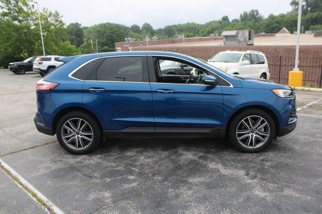 Photo of 2020 Atlas Blue Metallic Ford Edge