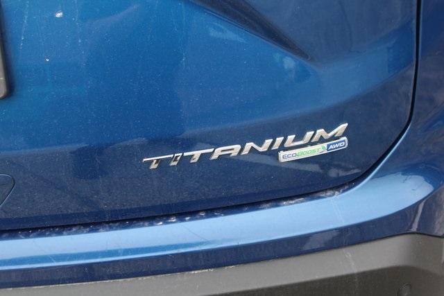 Photo of 2020 Atlas Blue Metallic Ford Edge