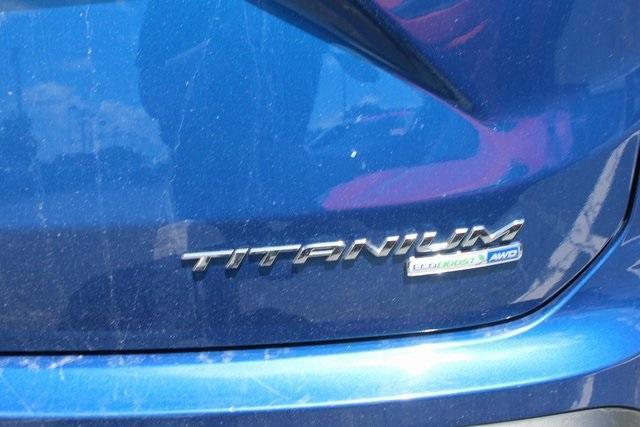 Photo of 2020 Atlas Blue Metallic Ford Edge