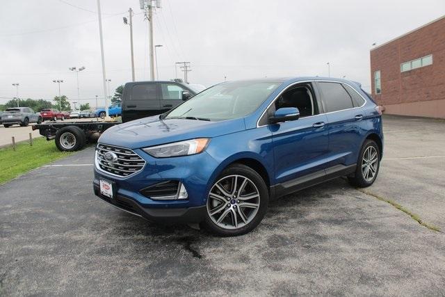 Photo of 2020 Atlas Blue Metallic Ford Edge