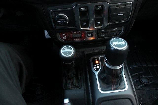 Photo of 2019 Bright White Clearcoat Jeep Wrangler