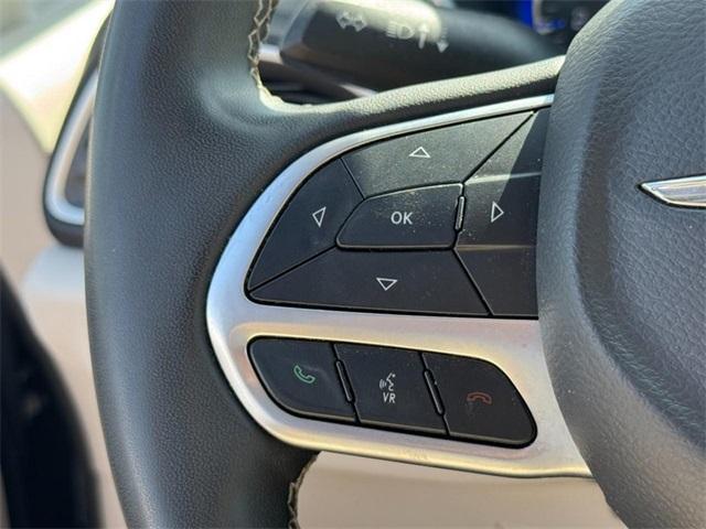 Photo of 2022 Ceramic Gray Clearcoat Chrysler Pacifica