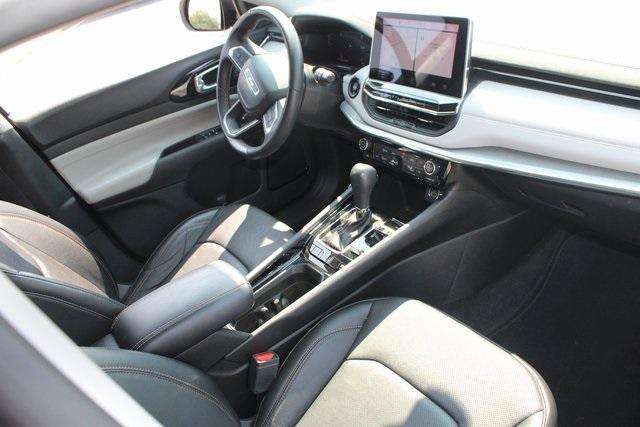 Photo of 2022 Sting Gray Clearcoat Jeep Compass