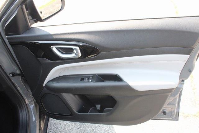 Photo of 2022 Sting Gray Clearcoat Jeep Compass