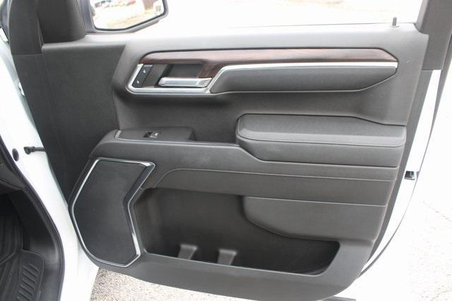 Photo of 2024 Summit White GMC Sierra 1500
