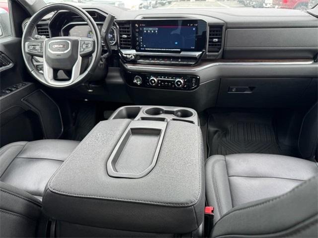 Photo of 2024 Summit White GMC Sierra 1500