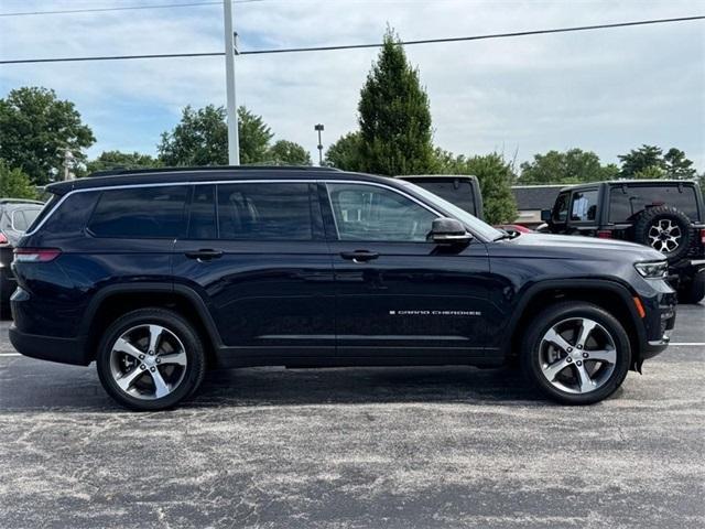 Photo of 2024 Midnight Sky Jeep Grand Cherokee L