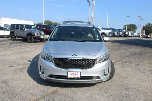 Photo of 2017 Bright Silver Kia Sedona