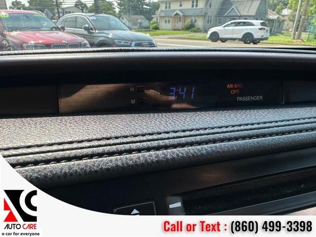 Photo of 2016 Silver Sky Metallic Toyota Highlander