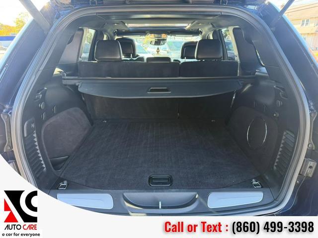 Photo of 2018 True Blue Pearlcoat Jeep Grand Cherokee