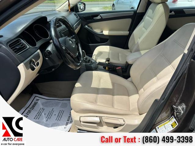 Photo of 2015 Toffee Brown Metallic Volkswagen Jetta