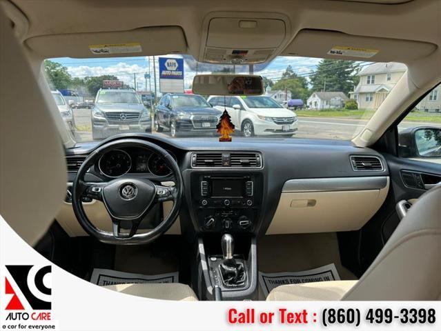 Photo of 2015 Toffee Brown Metallic Volkswagen Jetta