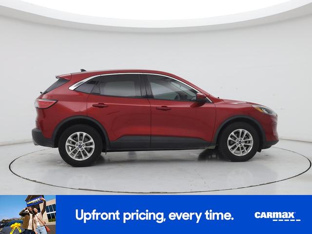 Photo of 2020 Burgundy Ford Escape