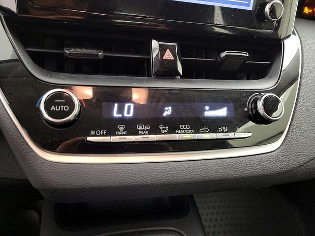 Photo of 2020 Black Toyota Corolla Hybrid