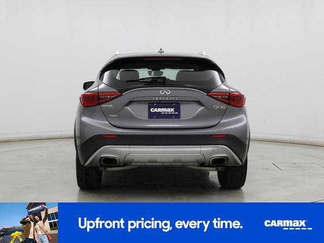 Photo of 2019 Gray INFINITI QX30