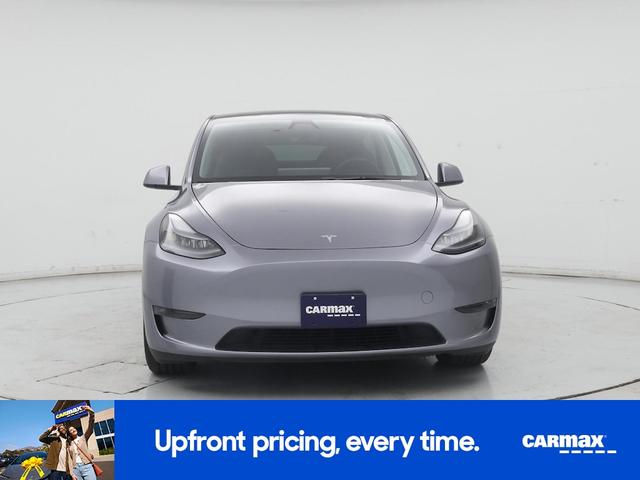 Photo of 2025 Silver Tesla Model Y