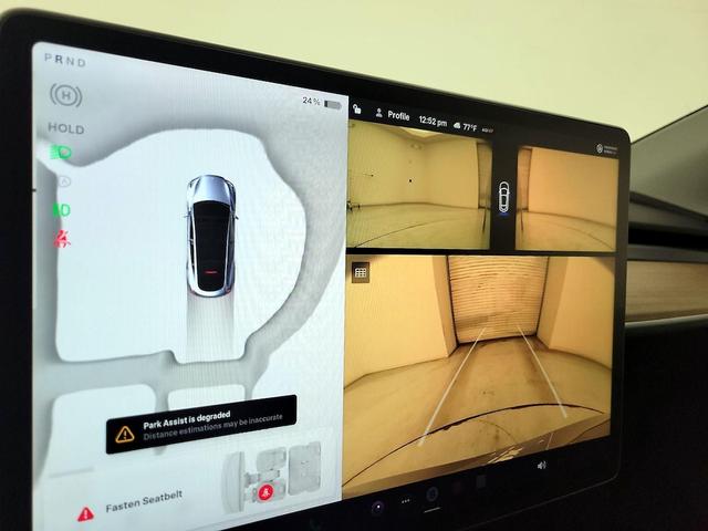 Photo of 2025 Silver Tesla Model Y
