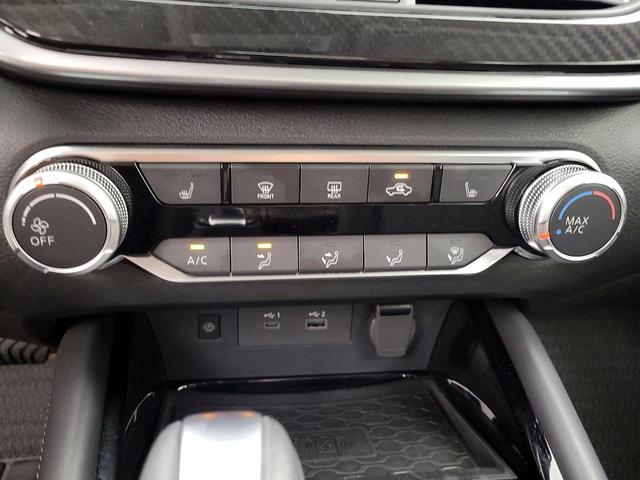 Photo of 2024 Silver Nissan Altima