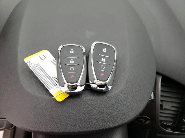 Photo of 2022 Gray Chevrolet Trax