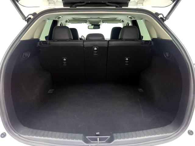 Photo of 2020 White Mazda CX-5