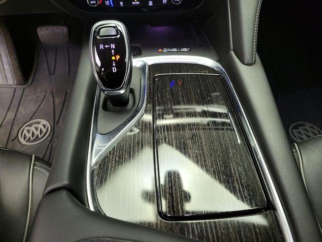 Photo of 2020 Gray Buick Enclave