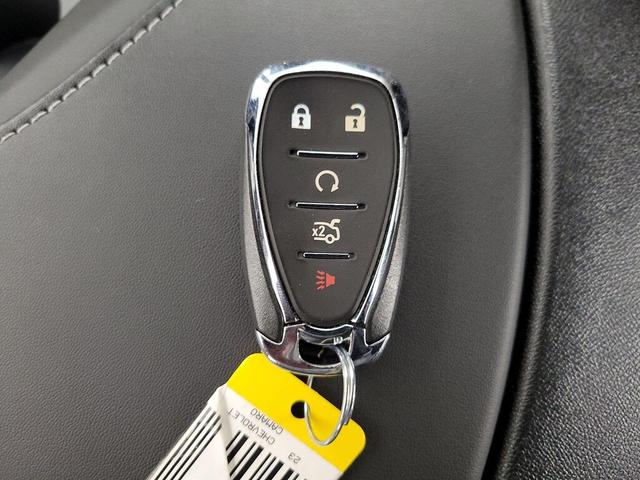 Photo of 2023 Black Chevrolet Camaro