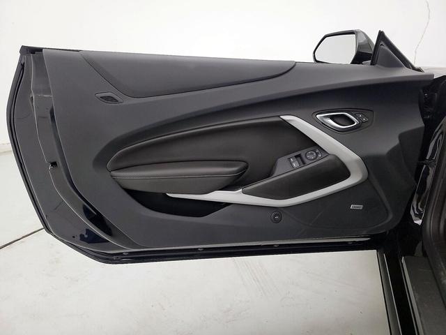 Photo of 2023 Black Chevrolet Camaro