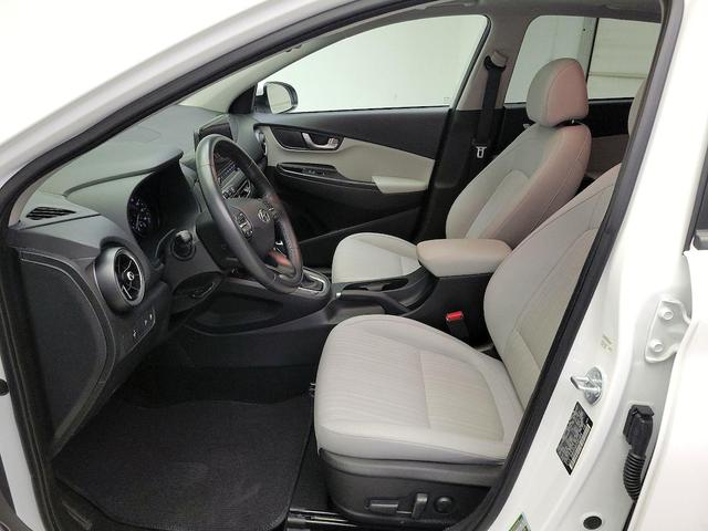 Photo of 2023 White Hyundai KONA