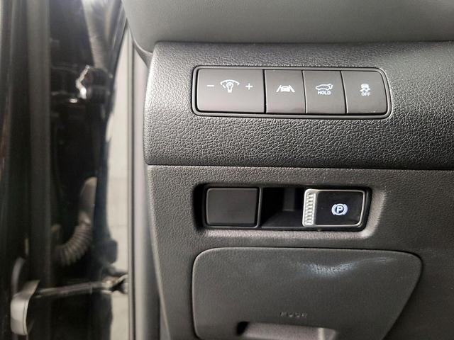 Photo of 2023 Black Hyundai SANTA FE